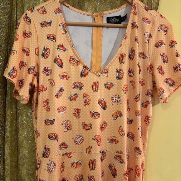 Retro Apple Pie Print Fit & Flare Dress, NWOT - Picture 5 of 10